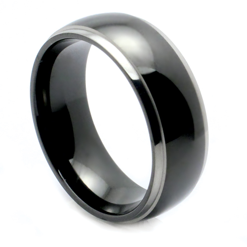 Black and grey two-tone dome ring. 