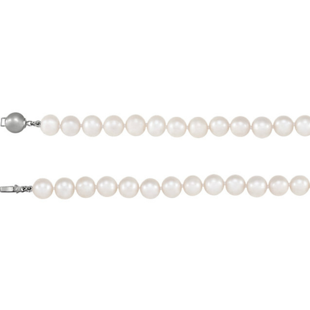 White Freshwater Pearl Bracelet with sterling silver clasp. 