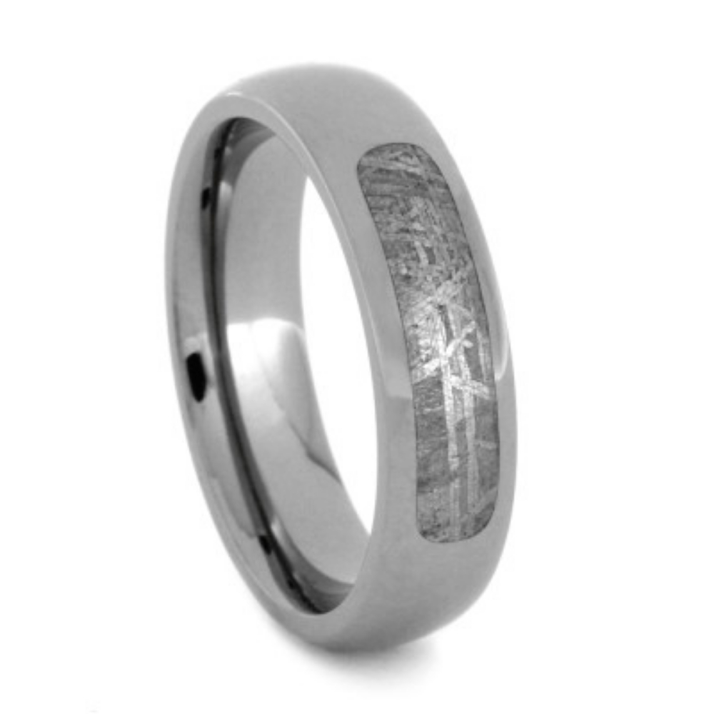 Gibeon Meteorite Partial Inlay 5mm Comfort-Fit Polished Titanium Band. 