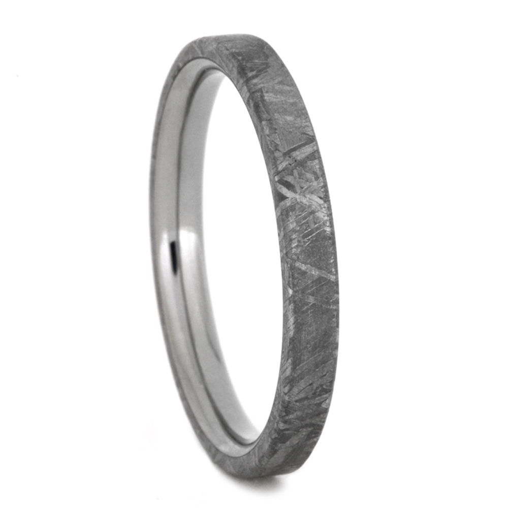 Meteorite Overlay 3mm Comfort-Fit Titanium Wedding Band.