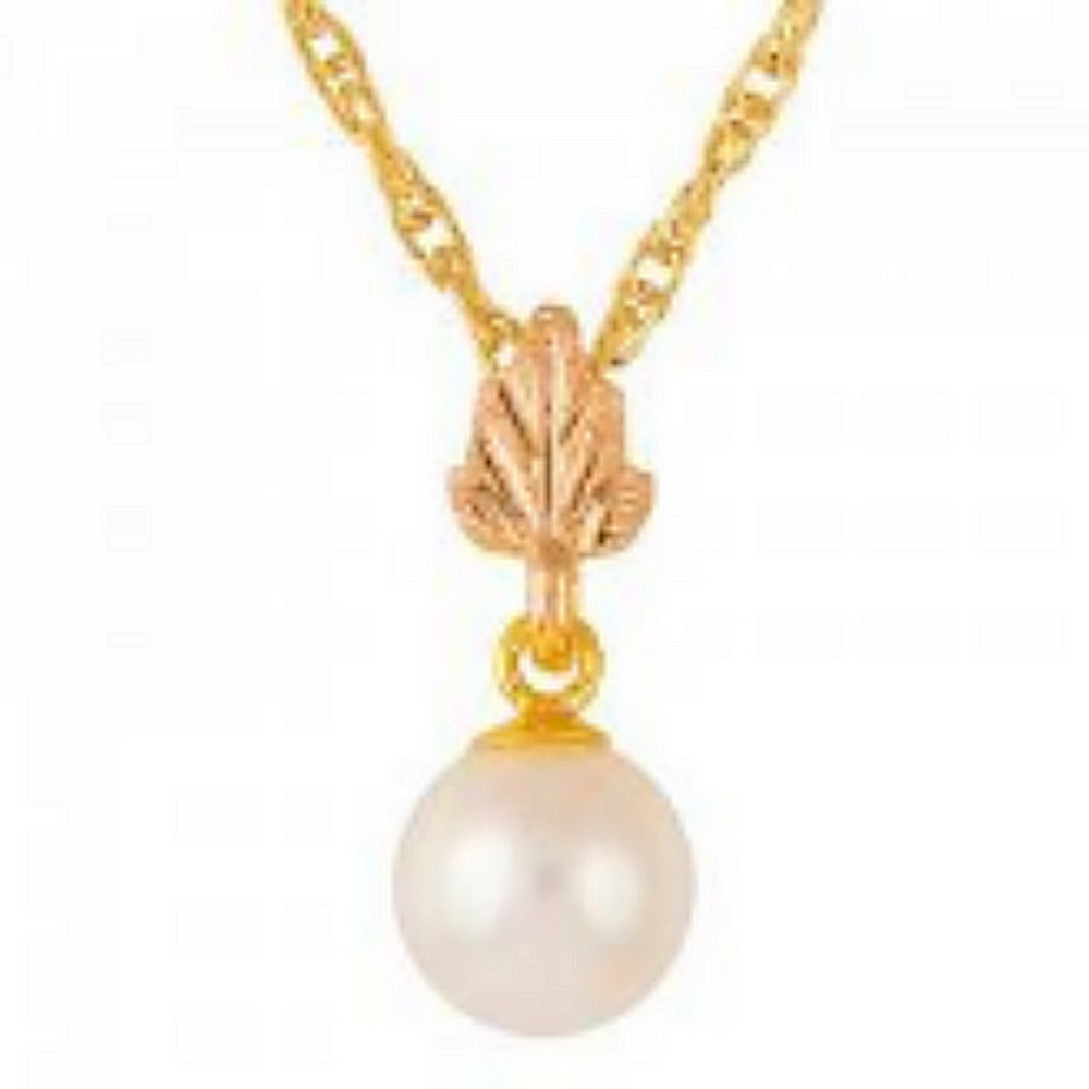 Freshwater Cultured Pearl Lariat Necklace. 