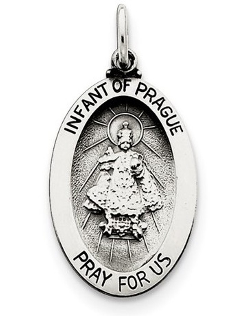 Sterling Silver Antiqued Infant of Prague Medal