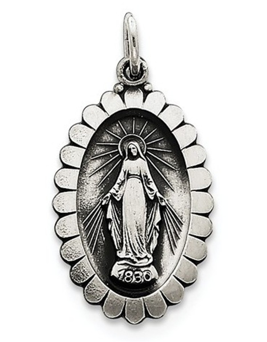 Sterling Silver Antiqued Miraculous Medal (31X16MM)
 img title=QC5511